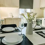 Aktivi Sunny & Quiet Modern Appartamento *
