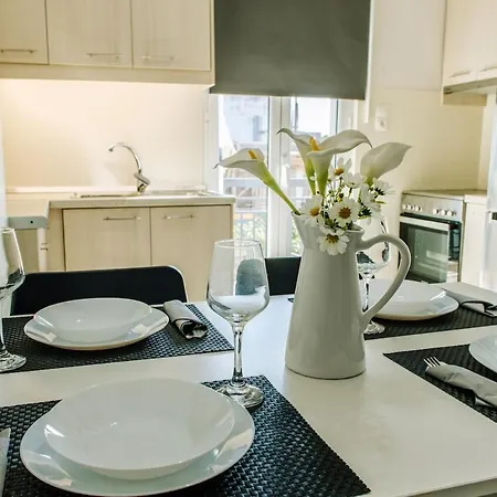 Aktivi Sunny&quiet Modern Appartement *