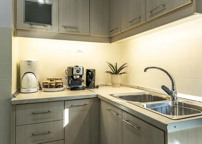 Aktivi Sunny & Quiet Modern Calamata