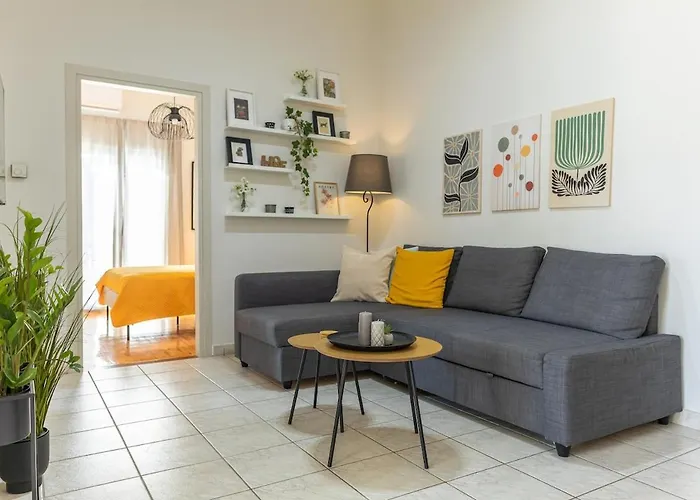 Aktivi Sunny & Quiet Modern Apartamento Calamata